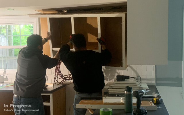 kitchen_cabinet_installation_in_progress